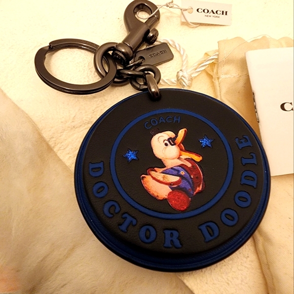 NWT Coach F32659 Vintage Fisher Doctor DOODLE Duck Toy Bag Charm Leather FOB - Picture 11 of 12